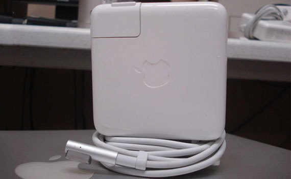 Sạc Apple 45W MagSafe Power Adapter MC747ZA/A thiết kế tiện lợi sử dụng dễ dàng